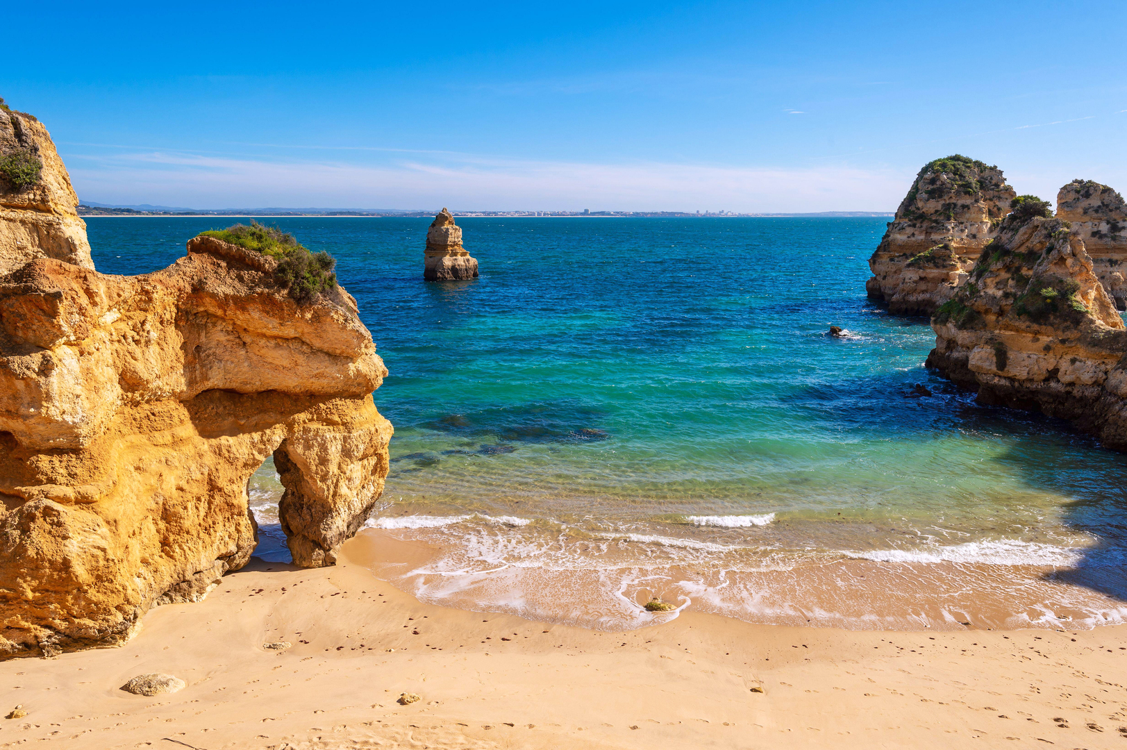 Praia do Camilo beach